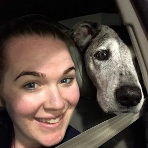 Meet your Posher, Cara